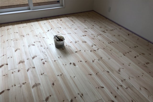 10月5日 新築 床の木部塗装 | その他塗装